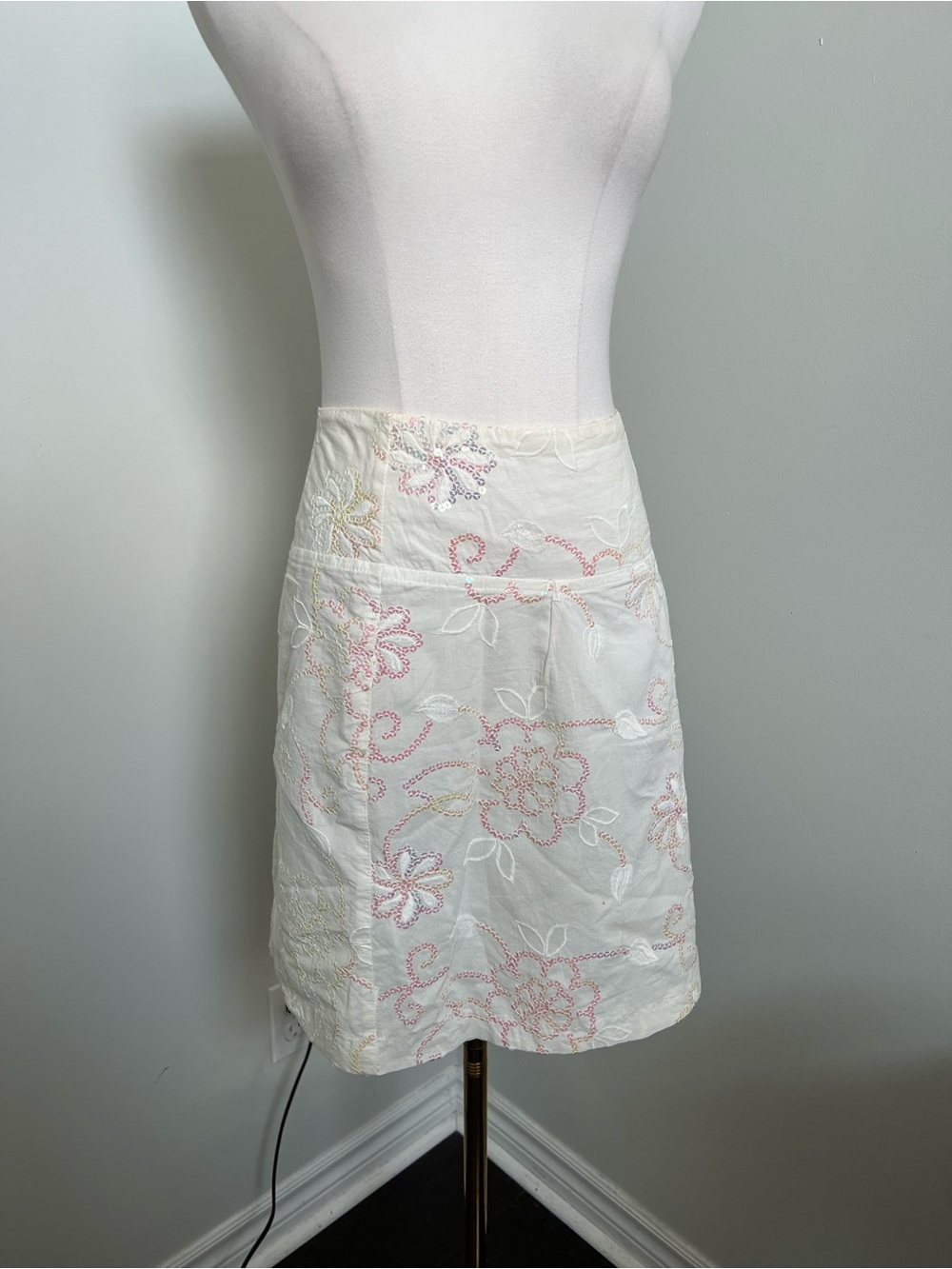 Vintage Fairycore Embroidered Floral Cottagecore Skirt | Pastel Whimsy A-Line 9 - Picture 2 of 8